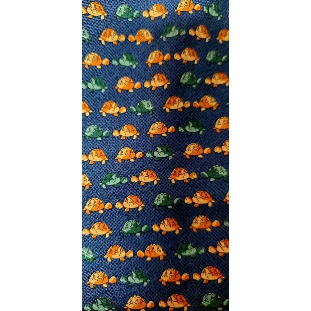 VTG Pura Seta Necktie Made Italy Silk Navy Green & Brown Turtles Greeting - Picture 4 of 6